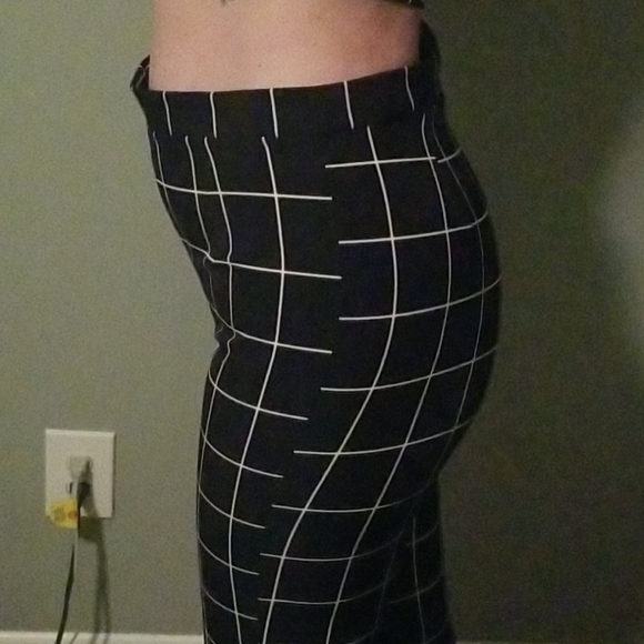 Fashion Nova 2 Piece Outfit - Picture 4 of 12